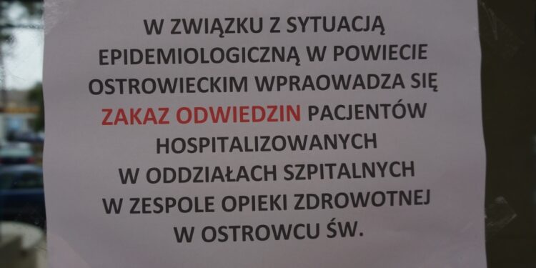 Szpital w Ostrowcu - zakaz odwiedzin / Teresa Czajkowska / Radio Kielce