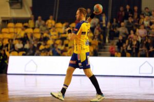 Vive Targi Kielc pokonały we własnej hali Stal Mielec 43:33, prowadząc do prezerwy 19:18. / Stanisław Blinstrub / Radio Kielce