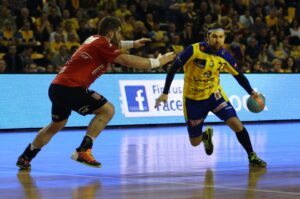 Vive Targi Kielc pokonały we własnej hali Stal Mielec 43:33, prowadząc do prezerwy 19:18. / Stanisław Blinstrub / Radio Kielce