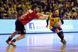Vive Targi Kielc pokonały we własnej hali Stal Mielec 43:33, prowadząc do prezerwy 19:18. / Stanisław Blinstrub / Radio Kielce