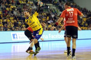Vive Targi Kielc pokonały we własnej hali Stal Mielec 43:33, prowadząc do prezerwy 19:18. / Stanisław Blinstrub / Radio Kielce