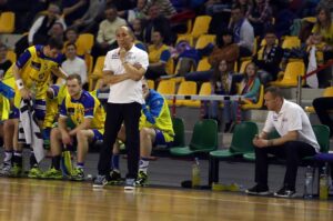 Vive Targi Kielc pokonały we własnej hali Stal Mielec 43:33, prowadząc do prezerwy 19:18. / Stanisław Blinstrub / Radio Kielce