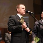 Władze samorządowe województwa wręczyły Świętokrzyskie Victorie - Burmistrz Gminy i Miasta Chęciny Robert Jaworski / Stanisław Blinstrub / Radio Kielce