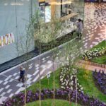 Wiosna w Galerii Korona. Zapach i piękna zieleń. / Stanisław Blinstrub / Radio Kielce