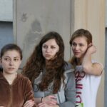 Bieg w Kaskach na Politechnice Świętokrzyskiej - uczestniczki biegu / Stanisław Blinstrub / Radio Kielce