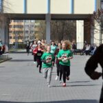 Bieg w Kaskach na Politechnice Świętokrzyskiej / Stanisław Blinstrub / Radio Kielce