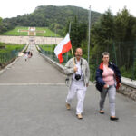 Kanonizacja Jana XXIII I Jana Pawła II - Pielgrzymi na Polskim Cmentarzu Wojennym na Monte Cassino / Wojciech Habdas / Radio Kielce