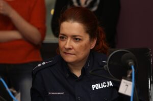Aspirant Małgorzata Sałapa - Bazak z wydziału prewencji KW Policji w Kielcach. / Stanisław Blinstrub / Radio Kielce
