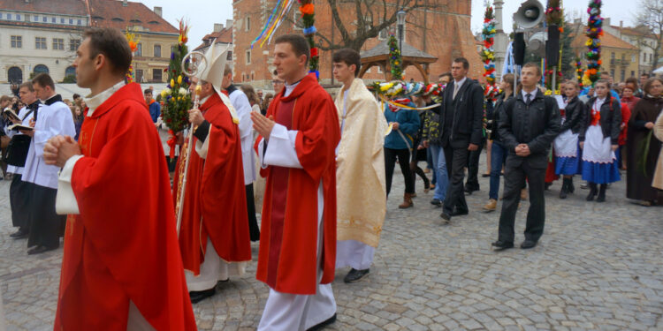 Obchody Niedzieli Palmowej w Sandomierzu / Grażyna Szlęzak-Wójcik / Radio Kielce