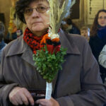 Poświęcenie palm w kieleckiej katedrze przez biskupa Kazimierza Ryczana / Kamil Król / Radio Kielce