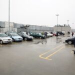 Giełda Samochodowa w galerii Korona / Stanisław Blinstrub / Radio Kielce