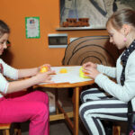 Warsztaty wielkanocne w Muzeum Zabawek i Zabawy / Wojciech Habdas / Radio Kielce