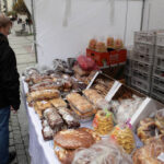 Kiermasz wielkanocny na deptaku. / Wojciech Habdas / Radio Kielce