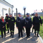 Szlakiem najstarszej w Polsce kalwarii, wiodącej z Nowej Słupi na Święty Krzyż, przeszła w piątek w południe droga krzyżowa. / Krzysztof Żołądek / Radio Kielce