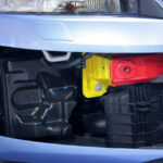 Specjalne stoisko poświęcone naprawom powypadkowym podczas targów Moto Show w Poznaniu / Robert Felczak / Radio Kielce