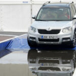 Specjalny tor z przeszkodami podczas największych targów motoryzacyjnych w Polsce / Robert Felczak / Radio Kielce