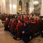 W Masłowie odbyła się msza święta, pod przewodnictwem biskupa Mariana Florczyka, po której wierni wyruszyli w Drodze Krzyżowej na lotnisko, gdzie w 1991 roku Papież Jan Paweł II odprawił nabożeństwo. / Wojtek Habdas / Radio Kielce