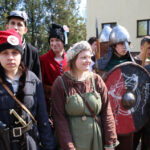 Kilkudziesięciu uczniów szkół średnich, przeszło dziś w barwnym korowodzie ulicami Kielc, zachęcając do czytania książek. / Kamil Król / Radio Kielce