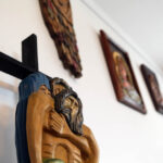 Wernisaż wystawy prac kieleckiego rzeźbiarza Władysława Trzpiota / Wojciech Habdas / Radio Kielce