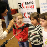 Rozstrzygnięcie konkursu na „Najpiękniejszą Marzannę”. Na antenie mogliśmy usłyszeć piosenkę wykonaną na żywo w studiu Radia Kielce. / Wojciech Habdas / Radio Kielce