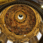 Piazza Navona i kościół św. Agnieszki, pielgrzymi zbierają się przed nocnym czuwaniem na placu i w kościele. (26.04.2014) / Wojciech Habdas / Radio Kielce