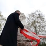 Odsłonięcie rzeźby "Sen" / Stanisław Blinstrub / Radio Kielce