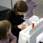 Rolls Royce i maszyna do szycia... / Robert Felczak / Radio Kielce