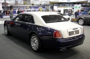 Rolls Royce i maszyna do szycia... / Robert Felczak / Radio Kielce