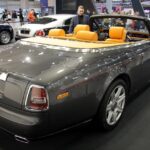Rolls Royce i maszyna do szycia... / Robert Felczak / Radio Kielce