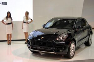 Porsche: Macan oraz 911 Targa / Robert Felczak / Radio Kielce