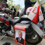 Pochód sympatyków SLD ulicą Sienkiewicza do parku miejskiego w Kielcach / Kamil Król / Radio Kielce