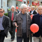 Pochód sympatyków SLD ulicą Sienkiewicza do parku miejskiego w Kielcach / Kamil Król / Radio Kielce