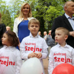 Pochód sympatyków SLD ulicą Sienkiewicza do parku miejskiego w Kielcach / Kamil Król / Radio Kielce