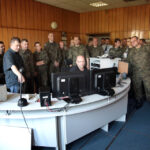 Żołnierze z Polski i Brazylii, którzy szkolą się w Kielcach przed wyjazdami na misje Organizacji Narodów Zjednoczonych odwiedzili dziś Radio Kielce. / Wojciech Habdas / Radio Kielce