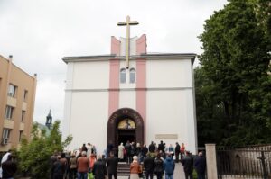 Konsekracja kościoła akademickiego pw. św. Jana Pawła II / Stanisław Blinstrub / Radio Kielce