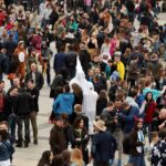 Korowód studencki Juwenalia 2014  - studenci na Rynku / Stanisław Blinstrub / Radio Kielce