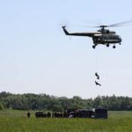 Masłów. Ćwiczenia jednostek antyterrorystycznych polskiej policji. / Wojciech Habdas / Radio Kielce