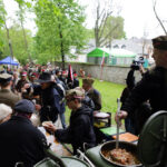 Po zakończeniu części oficjalnej w Parku Miejskim rozpoczął się piknik historyczny z udziałem grup rekonstrukcyjnych. / Wojciech Habdas / Radio Kielce