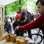 Po zakończeniu części oficjalnej w Parku Miejskim rozpoczął się piknik historyczny z udziałem grup rekonstrukcyjnych. / Wojciech Habdas / Radio Kielce