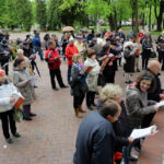 Pieśniobranie majowe w parku. / Wojciech Habdas / Radio Kielce