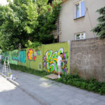 Mur przy Źródłowej zmienił się nie do poznania. To efekt akcji "Pomaluj mój świat". / Wojciech Habdas / Radio Kielce