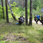 21 oficerów Wojska Polskiego i jeden żołnierz z Brazylii szkolą się w Kielcach przed wyjazdami na misje Organizacji Narodów Zjednoczonych. Zasadzka na niczego nie spodziewających się obserwatorów. / Wojciech Habdas / Radio Kielce
