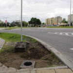 Montaż sygnalizacji świetlnej przy skrzyżowaniu ulic Gosiewskiego i Czarnowskiej. / Wojciech Habdas / Radio Kielce