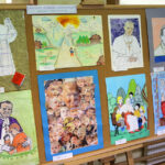 Zespole Szkół Ogólnokształcących nr 17 Specjalnych w Kielcach imienia Karola Wojtyły –papieża Polaka otrzymał dziś obraz przedstawiającego świętego Jana Pawła II autorstwa kieleckiego malarza Kazimierza Kołomyi. / Wojciech Habdas / Radio Kielce