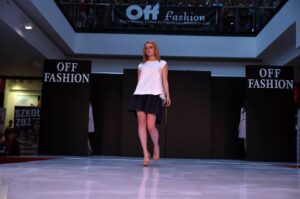 Off Fashion - pokaz mody kielczanki Aleksandry Król w Galerii Echo / Stanisław Blinstrub / Radio Kielce