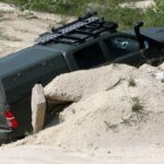 Właściciele terenowych samochodów koncernu Toyota spotkali się w Dębskiej Woli / Robert Felczak / Radio Kielce