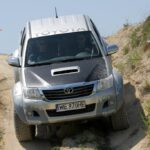 Właściciele terenowych samochodów koncernu Toyota spotkali się w Dębskiej Woli / Robert Felczak / Radio Kielce