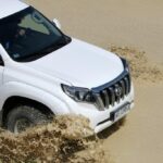 Właściciele terenowych samochodów koncernu Toyota spotkali się w Dębskiej Woli / Robert Felczak / Radio Kielce