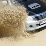 Właściciele terenowych samochodów koncernu Toyota spotkali się w Dębskiej Woli / Robert Felczak / Radio Kielce