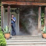 Ćwiczenia strażaków w Muzeum Wsi Kieleckiej w Tokarni. / Piotr Michalski / Radio Kielce